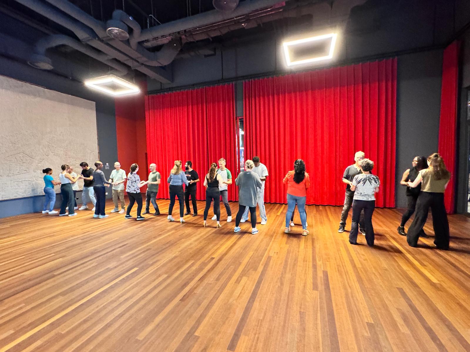 Dansers tijdens een Latin Bootcamp in Rotterdam